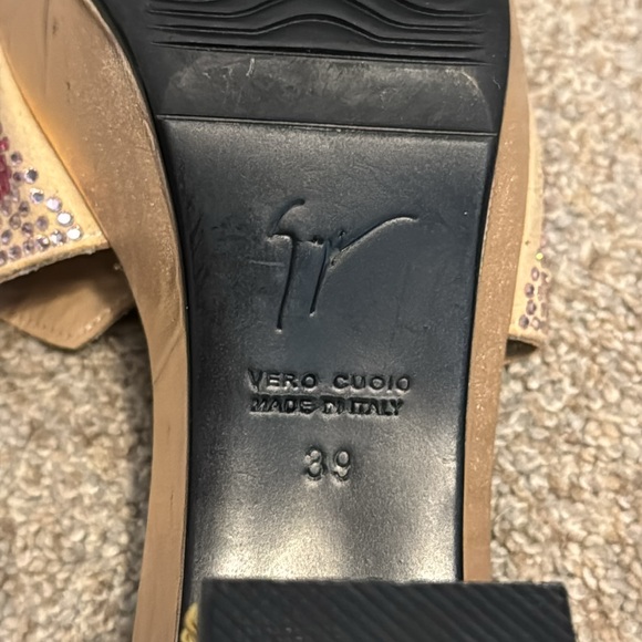 Giuseppe Zanotti | Rhinestone Musical Music Note Clog Heel Pumps Size EU 39 - Picture 12 of 12